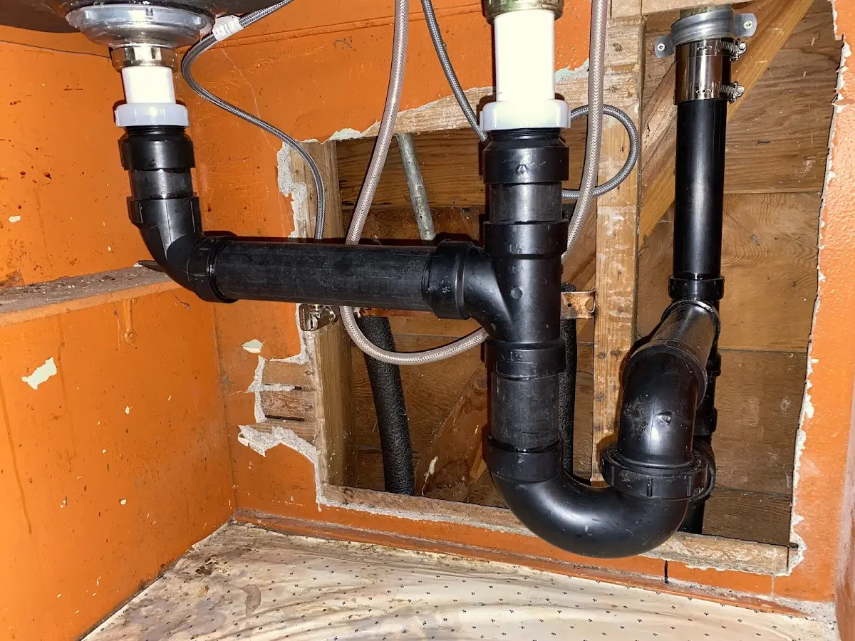 Professional Pipe Bursting equipment and tools on the job in McKees Rocks